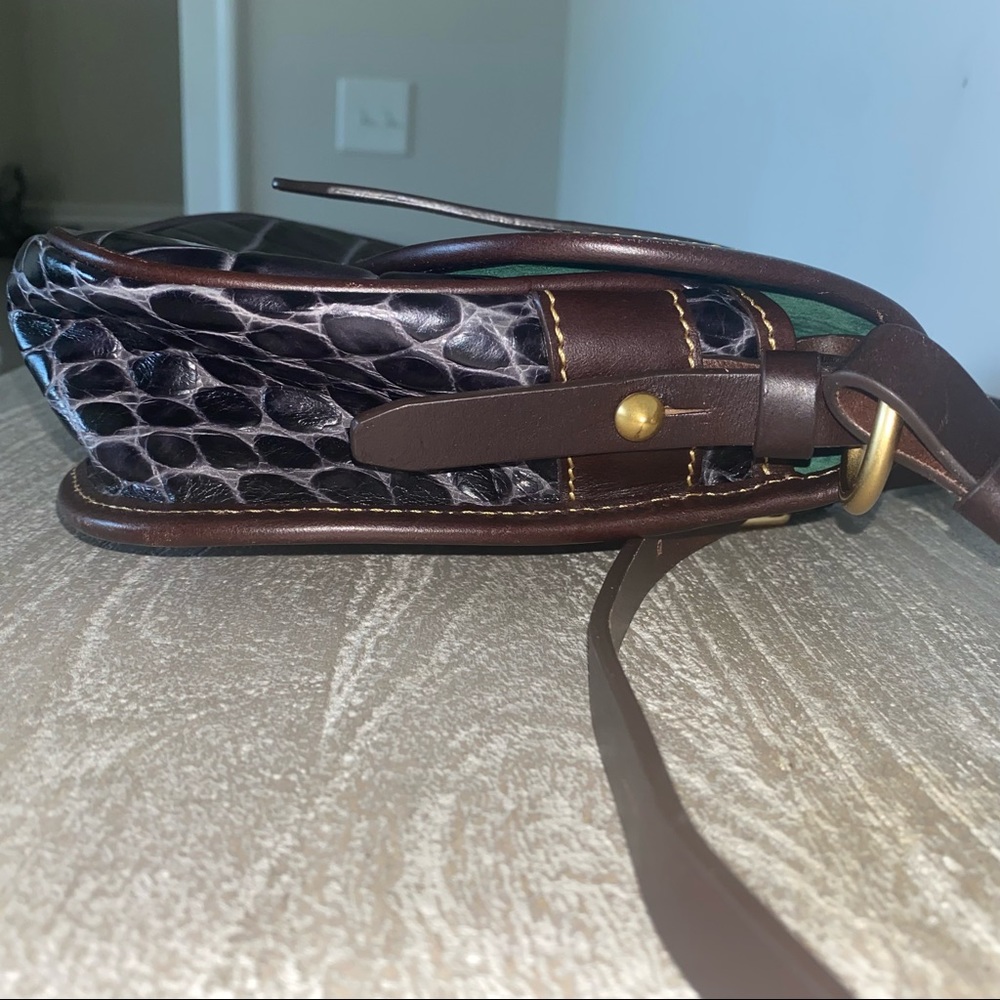 **RARE SAMPLE BAG*** Dooney  & Bourke Croc Print Leather Crossbody Purse - Picture 13 of 16